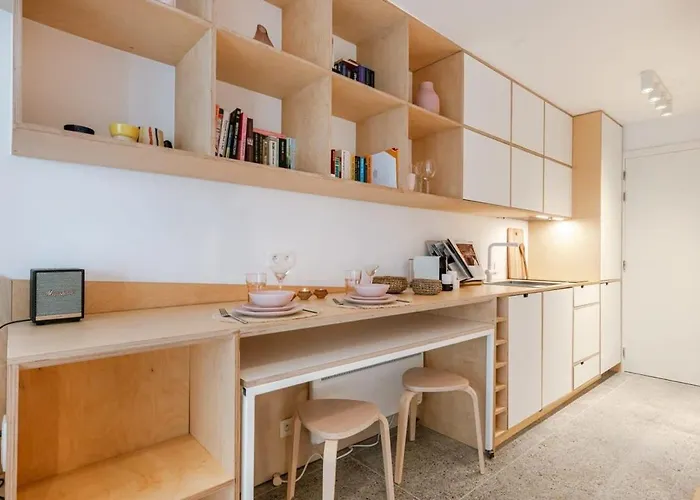 Casiola - Colorful Near The Sea * Ostende