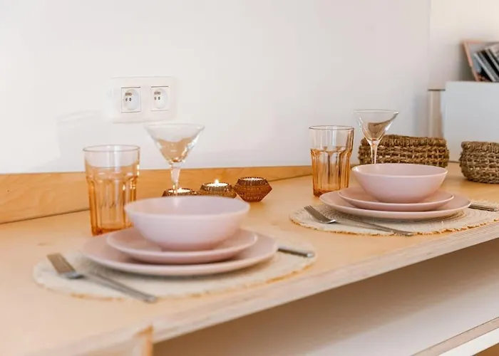 Apartment Casiola - Colorful Near The Sea