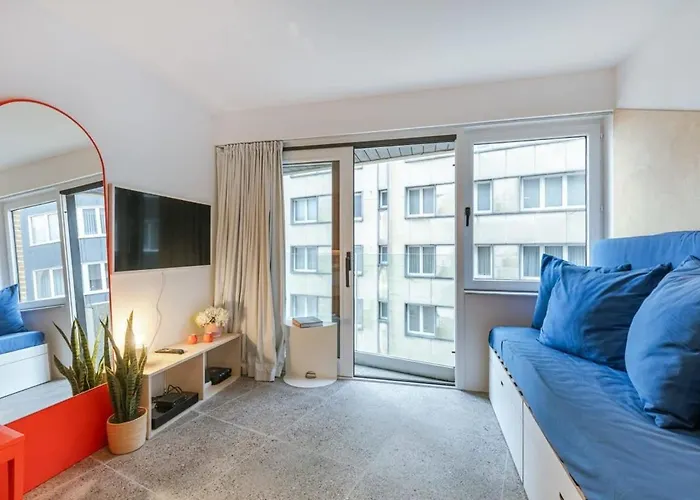 Apartment Casiola - Colorful Near The Sea *